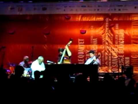 HKIJF 2011 - Freddy Cole Quartet (excerpt 7)