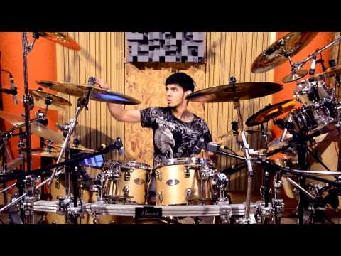 Bruno Valverde plays "In The Midst of Disaster"