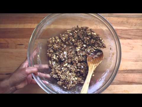 Baked Peaches with Coconut Crumble