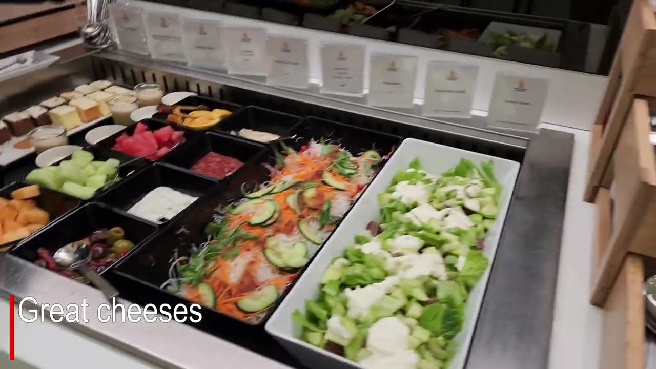 Singapore Airlines SilverKris Business Class Lounge thumbnail