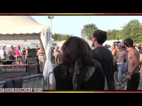 BLACKBOARD JUNGLE ft mc oliva (fr) - you better dub di bass @ dub corner pt12 \ dour 20-07 2013