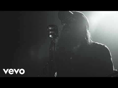 Thumbnail for Hold On, We're Going Home video