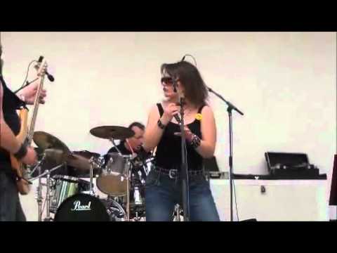 Stará škola - Hluboká duha - live