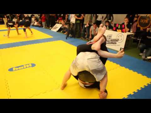 Ground Control London 2011 - Yousuf Nabi