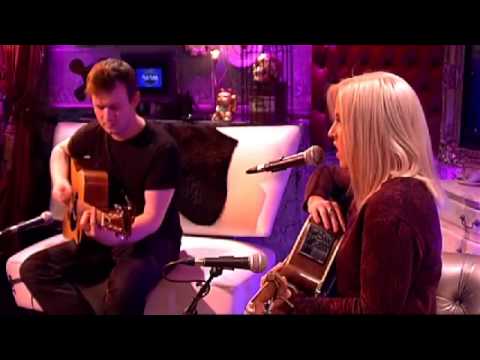Bairbre Anne 'Unsteady' (Live)