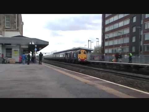 20308 & 20312 lead The Hampshire Hotchpotch out of swindon + Cab