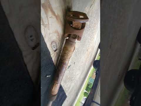 01 ram 1500 4x4 front drive shaft removal