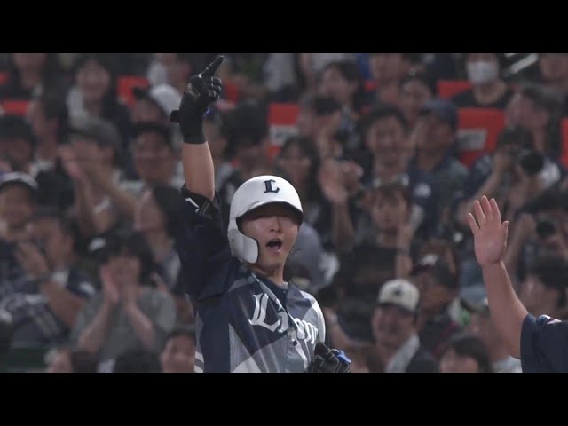 【7回裏】貴重な追加点!! ライオンズ・山村崇嘉 バットを上手く合わせてタイムリーヒットを放つ!! 2024年7月6日 埼玉西武ライオンズ 対 千葉ロッテマリーンズ