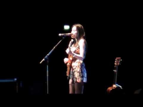 Jade Gallagher - I Can't Make You Love Me (Electric Version on tour with Robin Gibb)