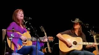 LIVE Suzy Bogguss - Drive South 10/20/17 Chicks With Hits Tour Bristol TN