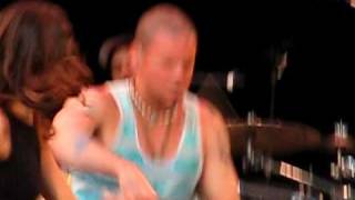 Calle 13 - La Cumbia De Los Aburridos