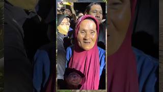 Download lagu Ketika nenek mencontohkan cara nonton konser yang sebenarnya #iwanfals #lancar #shorts mp3 Download lagu Ketika nenek mencontohkan cara nonton konser yang sebenarnya #iwanfals #lancar #shorts mp3