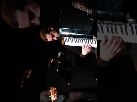 Ορχήστρα  Βασίλη Τσιτσάνη.                       Τρελέ Τσιγγναμε