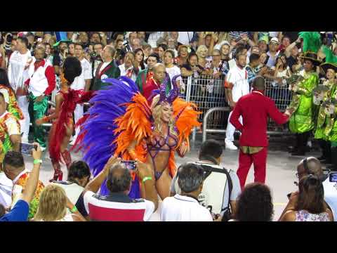 BATERIA X9 PAULISTANA DESFILE OFICIAL 2018