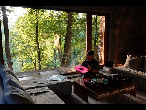 golden hour with ambient and chillout vinyl sounds at Dom nad Źródłami house