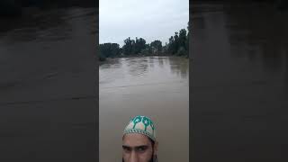 preview picture of video 'Flood view at khudwani bridge of river vishow'