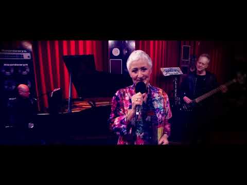 Inez Timmer -  songs from the 70's, yn noardewyn Live #omropfryslan