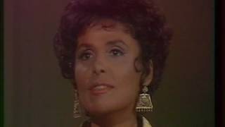 Lena Horne - A flower is a lovesome thing (live, 1970)