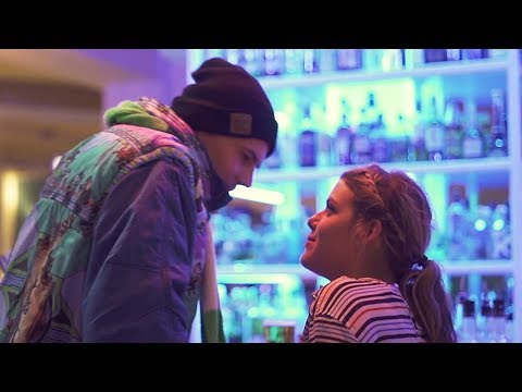 Luno Mesto - Siri (Offizielles Musikvideo)