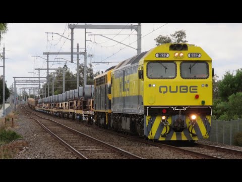 B74 Returns to Long Island! QUBE’s 9563 Down Long Island Steel Train at Seaford | G532 B74