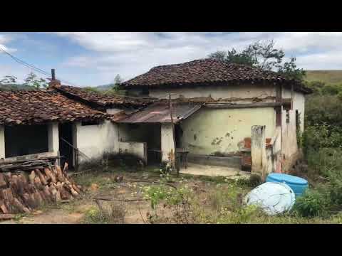 Casa antiga abandonada no meio do nada bem sinistra. Paiva MG. #casaabandonada