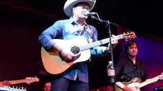 Tracy Byrd - Wildfire (Houston 12.11.15) [Michael Martin Murphey cover] HD