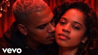 Chris Brown feat. Ella Mai – Between The Lines | Lyrics Video 