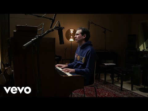 Martin Stadtfeld - Veni, veni, Emanuel I (Official Video)