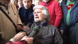 preview picture of video 'Beppe Grillo a Tolentino - Intervista.avi'