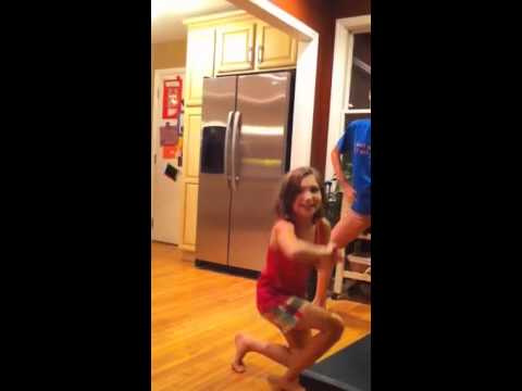 Ella and Raina perform "Circus"