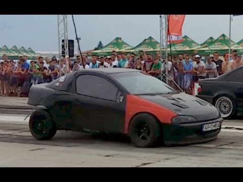 Fast Opel Tigra 2.0 GSI N/A vs Bmw E36 325 - Drag racing Arad 2016 - Loud Exhaust sound