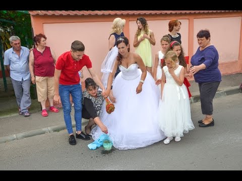 02 Wedding TRADITIONS (BRIDE IN THE WATER, LIVE%) - cameraman Eugenia - 0751132073 - djphotofilm