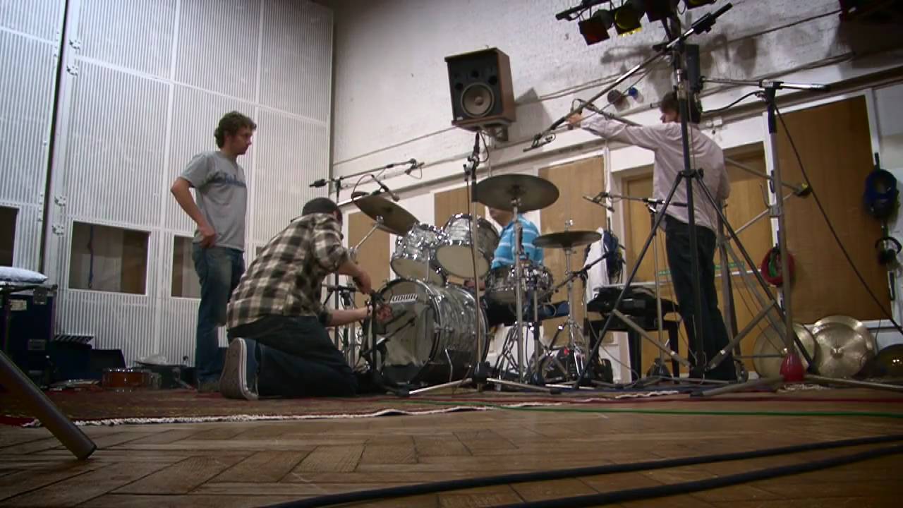 Native Instruments' ABBEY ROAD | 60s DRUMS | Native Instruments - YouTube