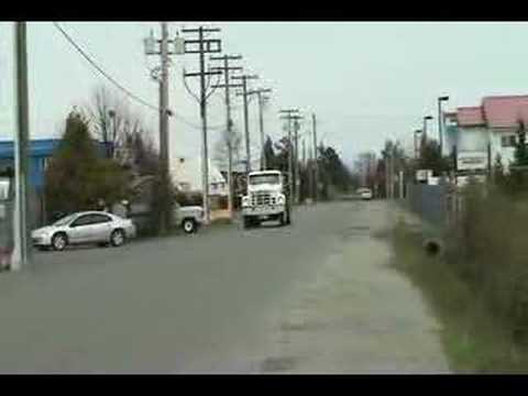 Jake shifting with a 671 Detroit Diesel