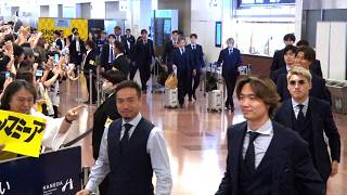 サッカー日本代表が帰国 　ファンからねぎらいの声