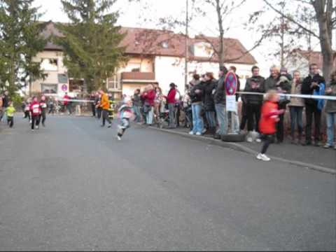 10. Sparkassen Fackellauf  ( Bambini-Lauf ) / Gerbrunn, 19.10.11 (Video by Fourrunners)