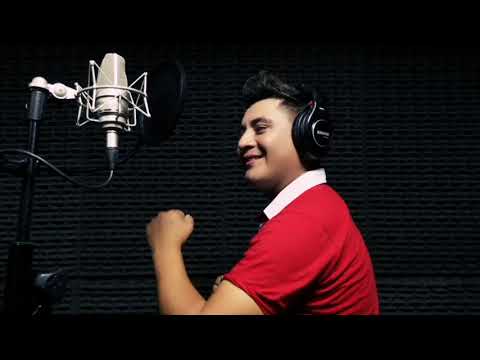 Sensual Karicia - Echando candela