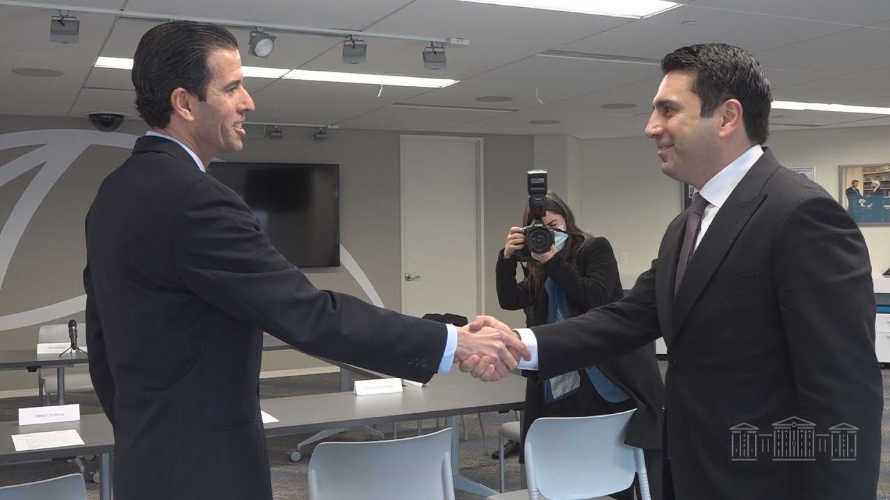 Alen Simonyan Vaşinqtonda Beynəlxalq Respublika İnstitutunnun prezidenti və Avrasiya regionunun direktoru ilə görüşüb