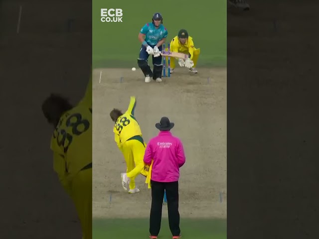Livingstone 🆚 Starc In ODI Classic at Lord’s | England v Australia Highlights #shorts