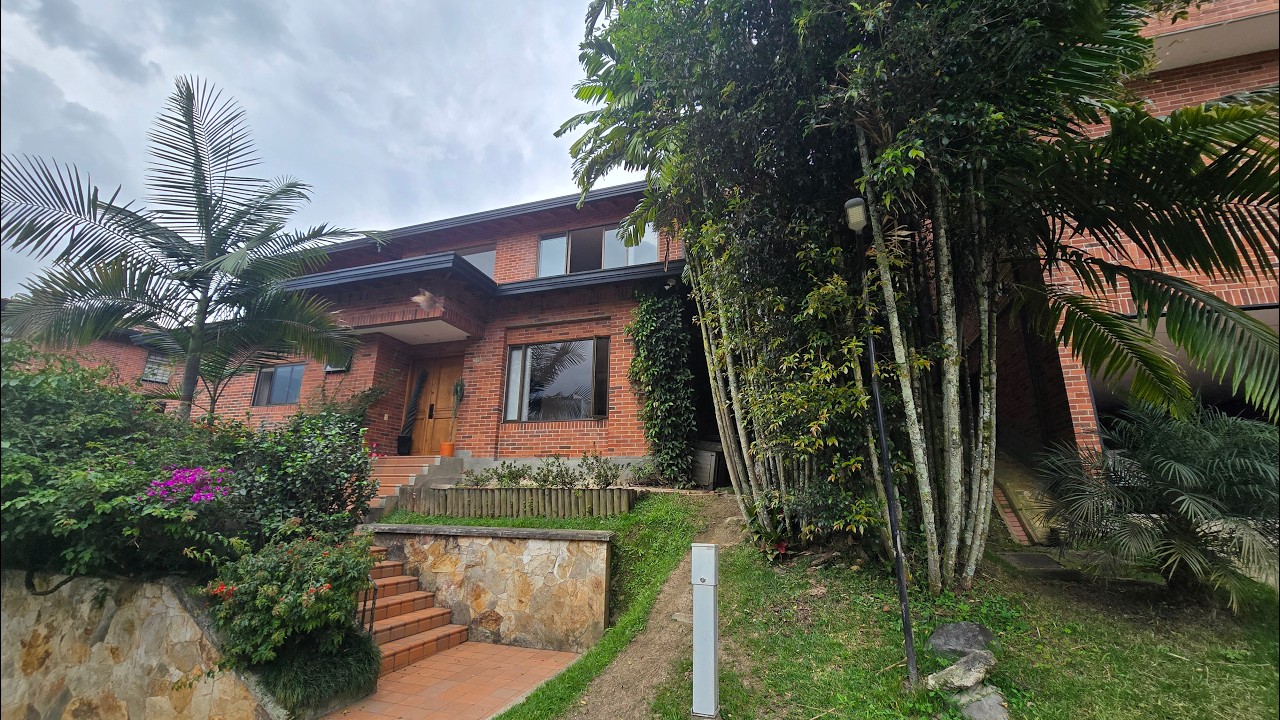 House in El Poblado video tour