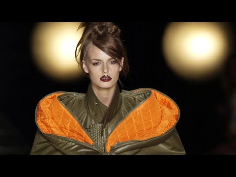 Christian Dior Haute Couture Fall/Winter 2002