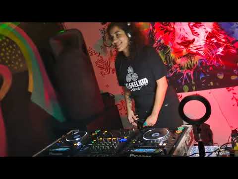 Sound Sisters 3 - Dj Luana Cherry