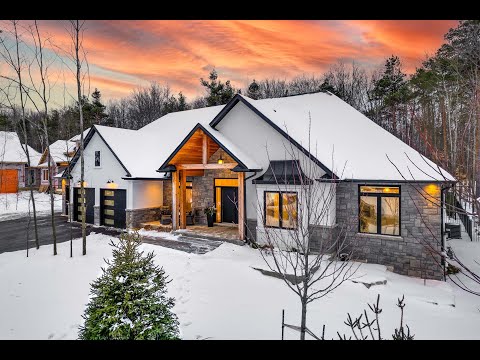 Video Tour: 18 Byers St