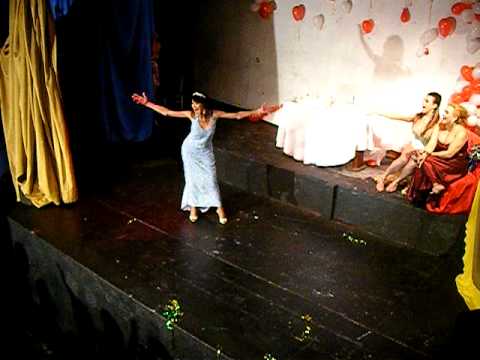 Suelen Brasil Em " Divas "  Na Boate Close Dia 15-08-2010