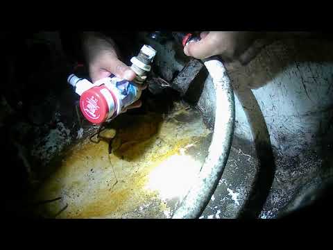 Live well pump removal on flow rite switch/ rule pump
