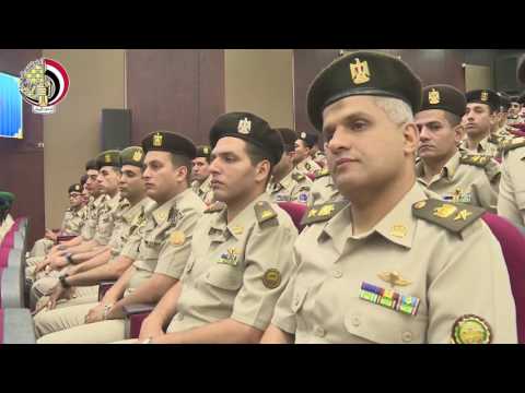 الفريق أول صدقى صبحى يشهد حفل تخرج دورات جديدة من كلية القادة والأركان