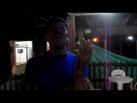 Isaias Cantando o Rebolation no sana