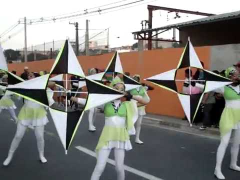 Fanfarra Municipal de Atibaia -- Entrada Fiesta de los Bravos -- (Ferraz de Vasconcellos 2011)