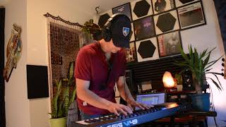 Mac Ayres - Calvin&#39;s Joint // Live Loop Session by Pants //