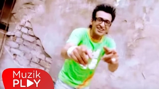 Ragga Oktay - Papucu Yarım (Official Video)